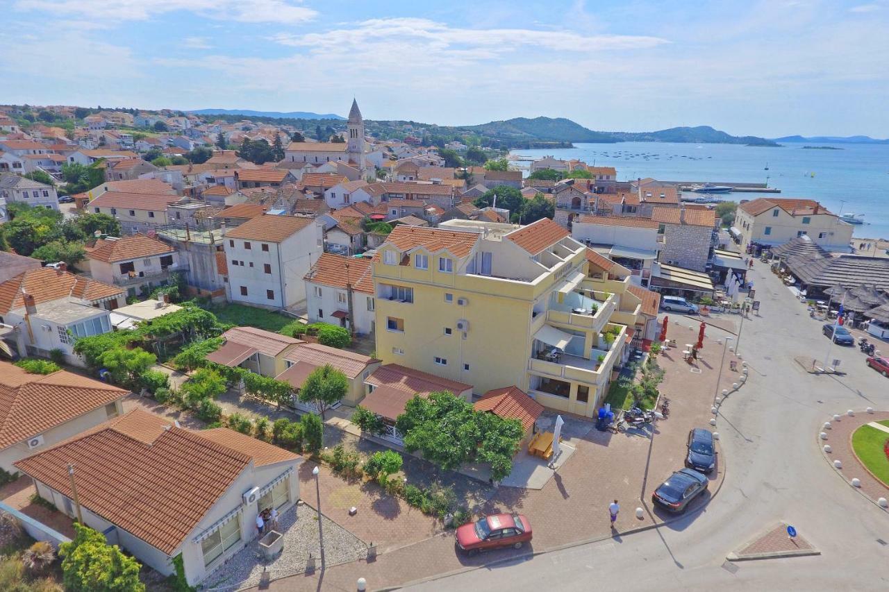 Lavender Mobile Houses Pakoštane Exteriör bild